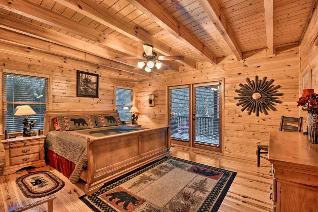 Riverside Ellijay Cabin With Hot Tub And Game Room Exterior photo